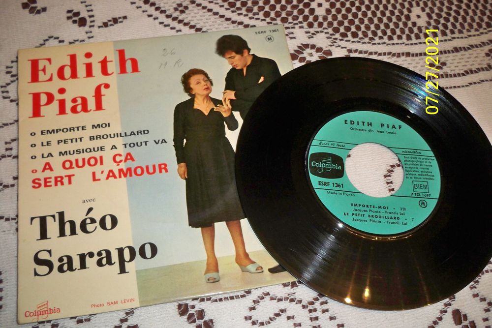 EDITH PIAF ET THEO SARAPO 45 T 
A QUOI CA SERT L'AMOUR Audio et hifi