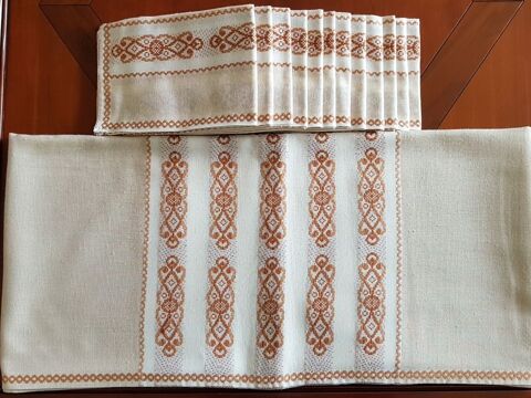 Service de table 12 couverts 50 Marignane (13)