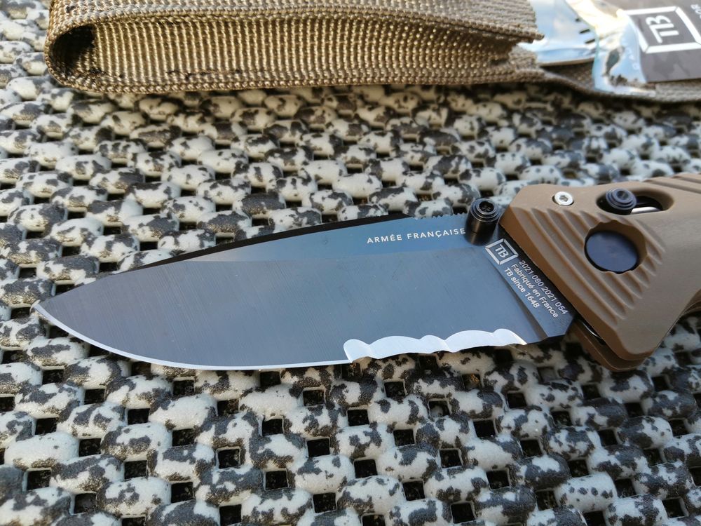 Couteau CAC Arm&eacute; Fran&ccedil;aise/Chasse Neuf 