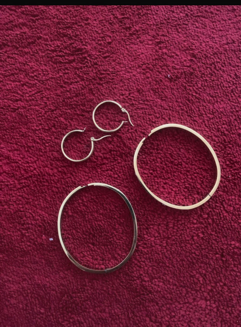 Lot de Bijoux Fantaisie Dor&eacute;s
- style Chic &amp; Tendance
Neuf Bijoux et montres
