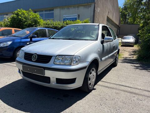 Annonce voiture Volkswagen Polo 1850 €