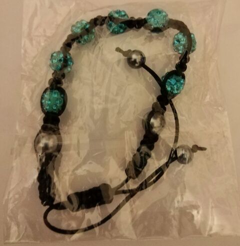 Bracelet shamballa perles Saphir bleu 2 Baignes-Sainte-Radegonde (16)