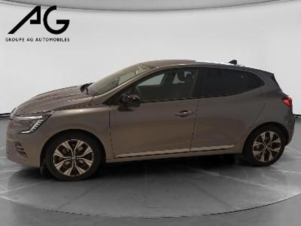Clio V Clio E-Tech hybride 145 Evolution 2023 occasion 08300 Rethel