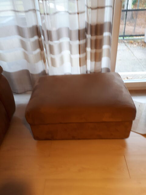 Canap� et repose pieds 250 Bondoufle (91)