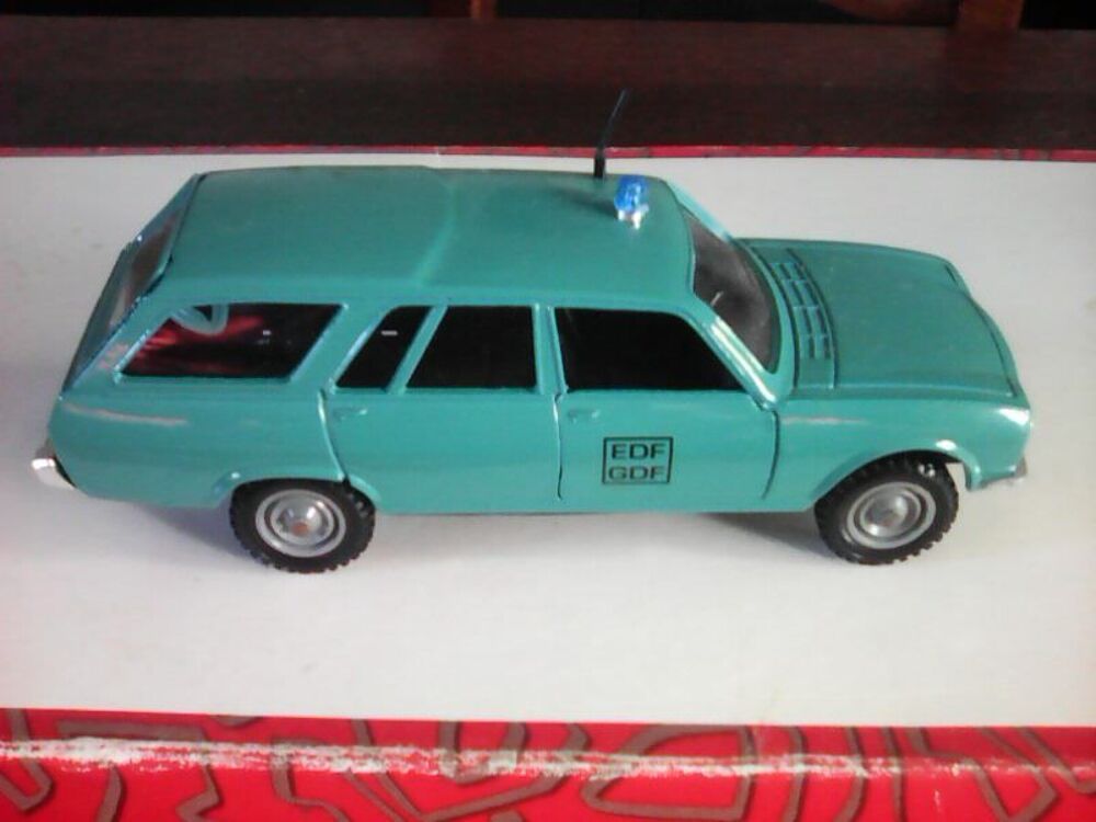 Voiture 504 Break Peugeot EDF Solido 1/43 