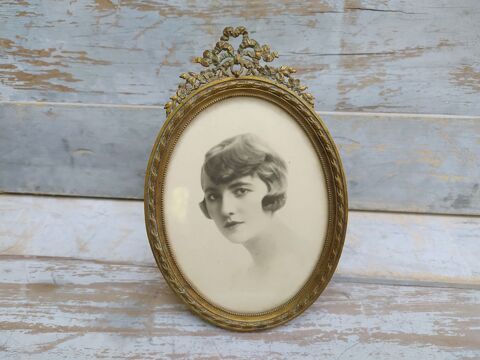 Portrait Jeune Femme Cadre Photo Laiton Style Louis XVI XIXe 60 Loches (37)