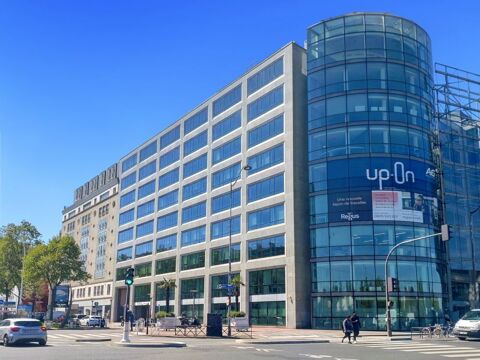 Trouvez un espace de bureau &agrave; Montrouge, Up On  pour 1 personne o&ugrave; tout est pris en charge 579 75014 Paris