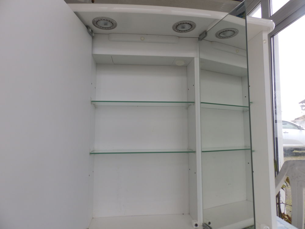 armoire de toilette 
Meubles
