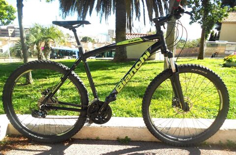 Vtt Bianchi  XL 27,5 freins hydrauliques  350 Toulon (83)