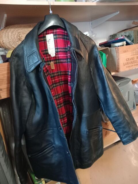 Veste longue noire tout cuir doublée écossais vintage 30 Puget-Ville (83)