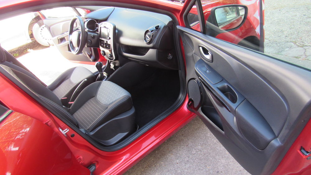 Clio IV Estate Clio Estate IV TCe 120 Intens EDC 2015 occasion 94500 Champigny-sur-Marne
