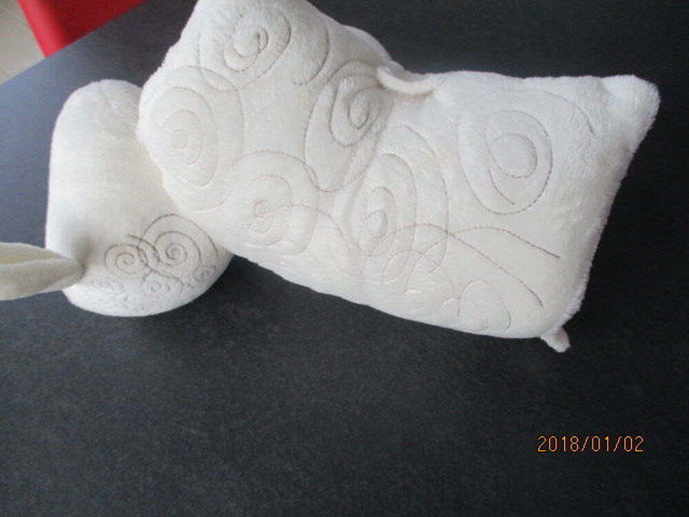 Peluche coussin Jeux / jouets