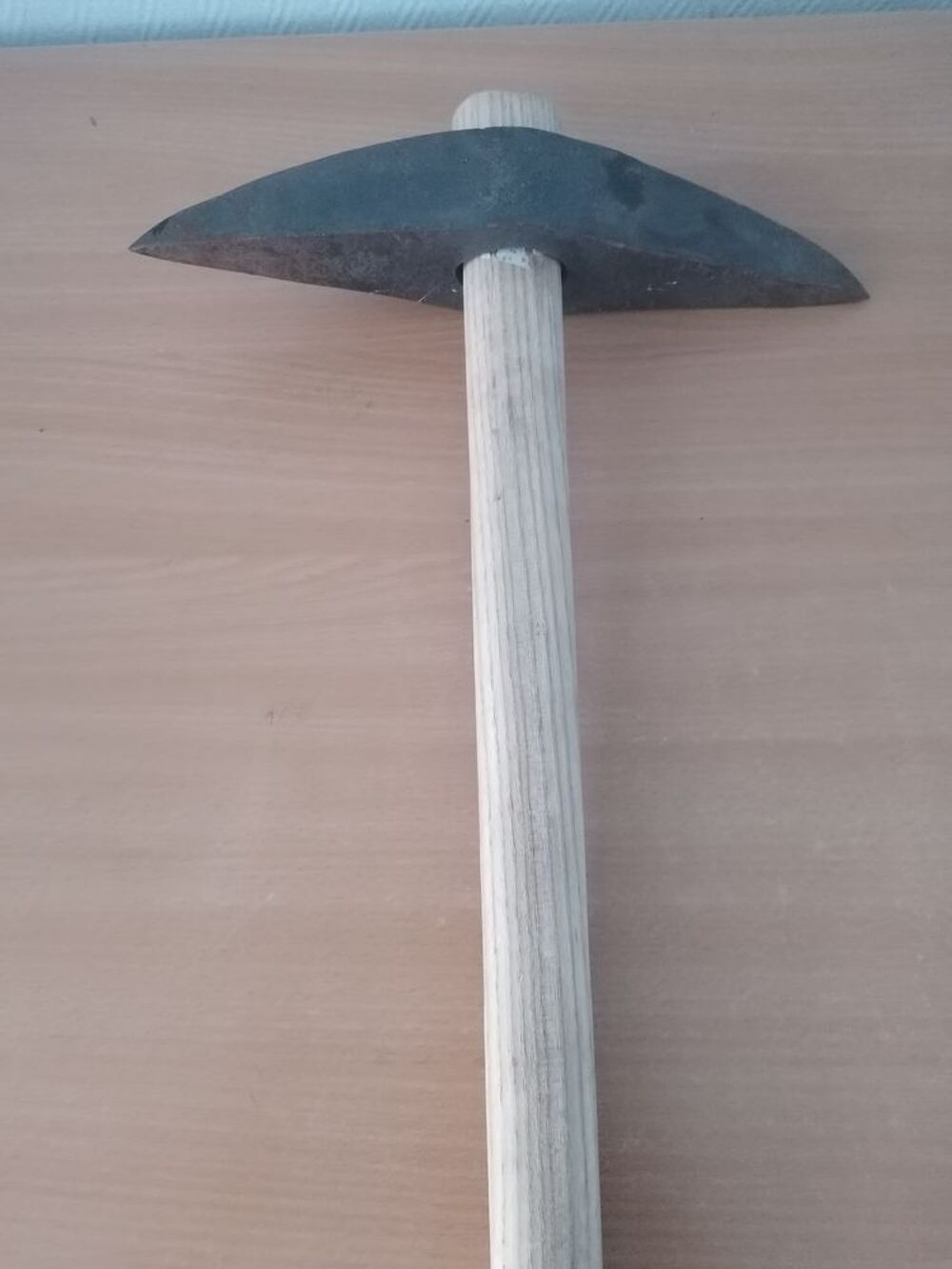 t&ecirc;tu de taille de pierre 2 pics Bricolage