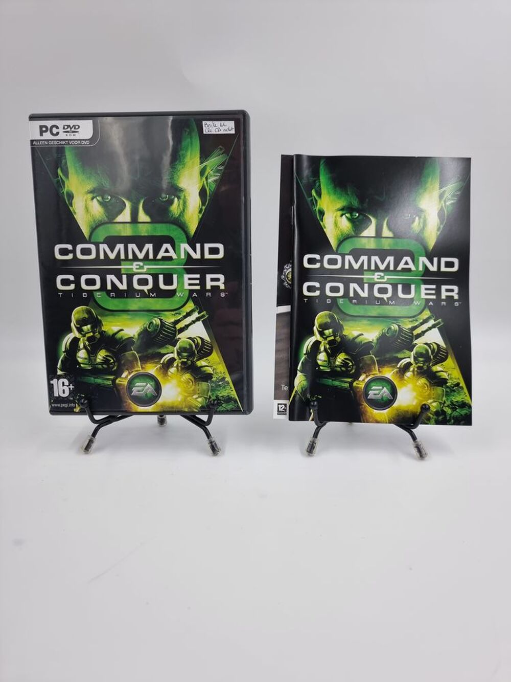 Jeu PC Command &amp; Conquer 3 : Tiberium Wars (boite NL) Consoles et jeux vidéos