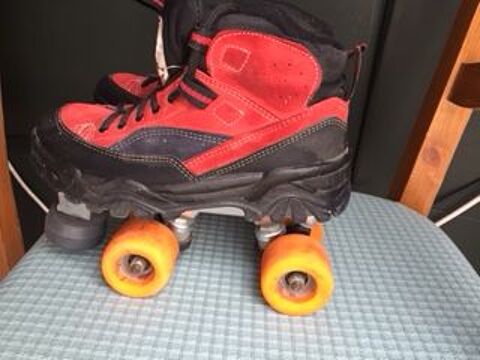 PATINS A ROULETTES et PROTECTIONS. 40 tampes (91)