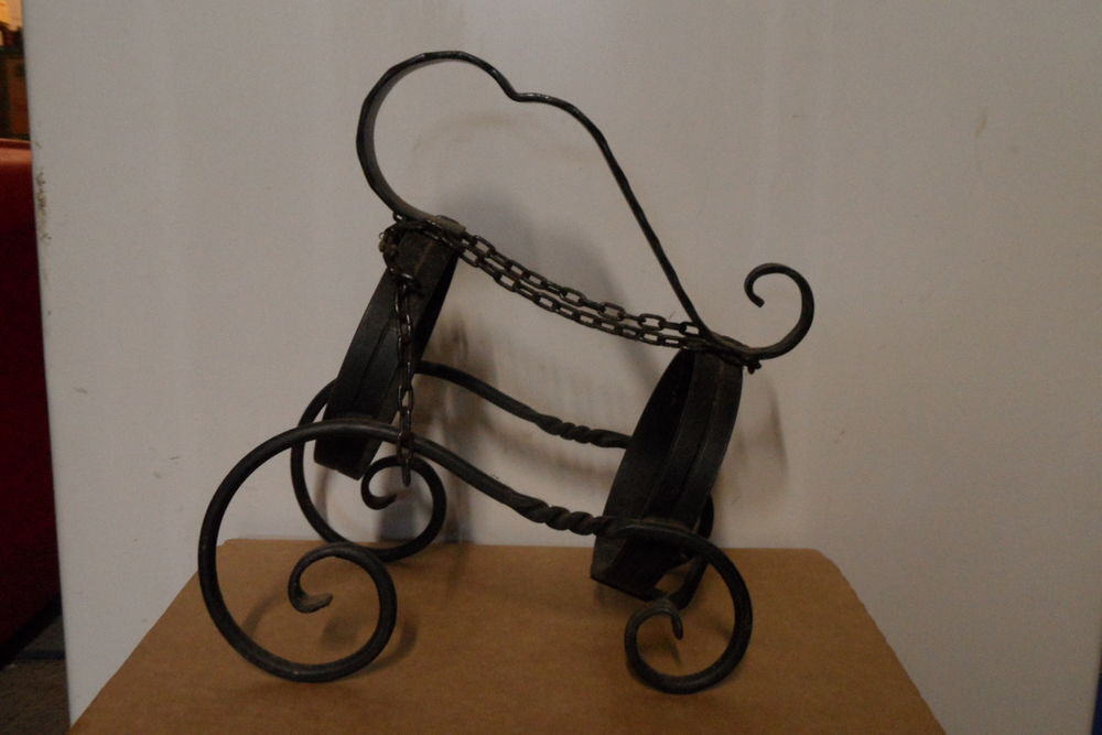 Porte bouteille en fer forg&eacute; Cuisine