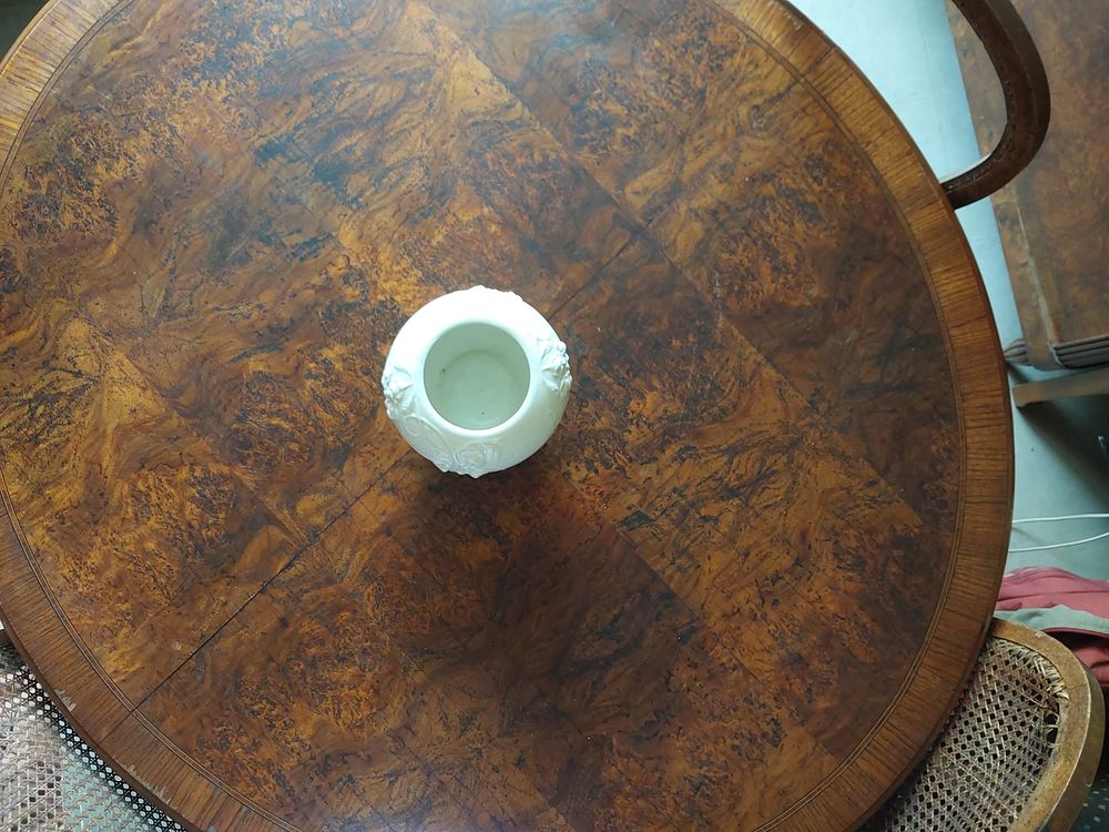 Table de salle &agrave; manger en Marqueterie avec 4. Chaises Meubles