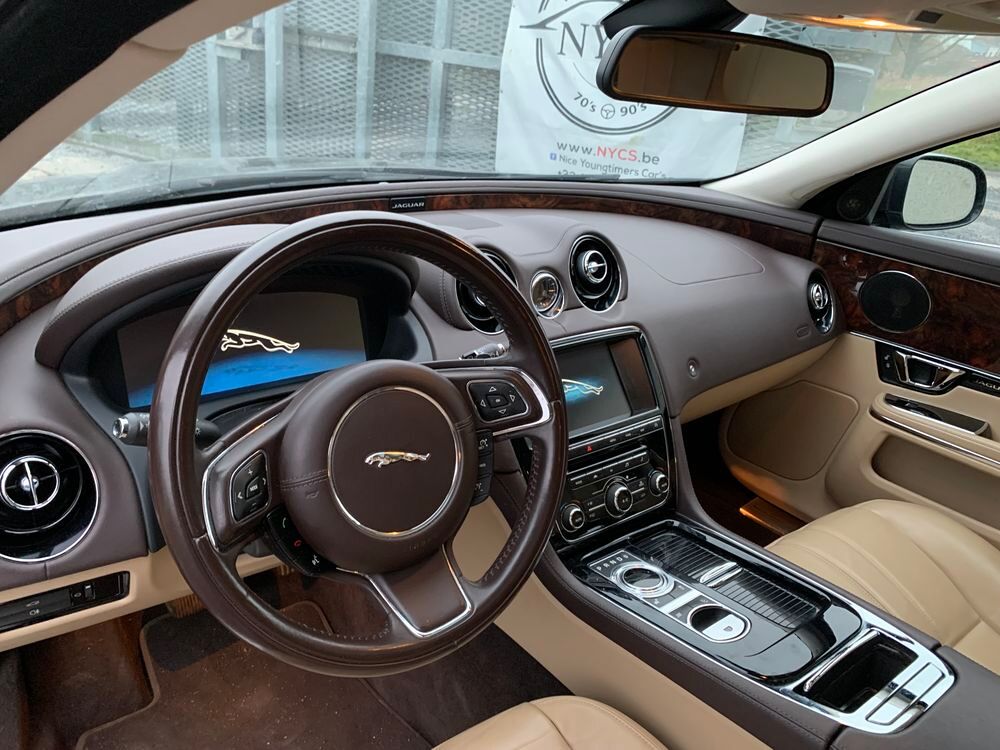 XJ V6 3.0 - 275 Diesel Luxe Premium Empattement Court A 2015 occasion 59310 Auchy-lez-Orchies