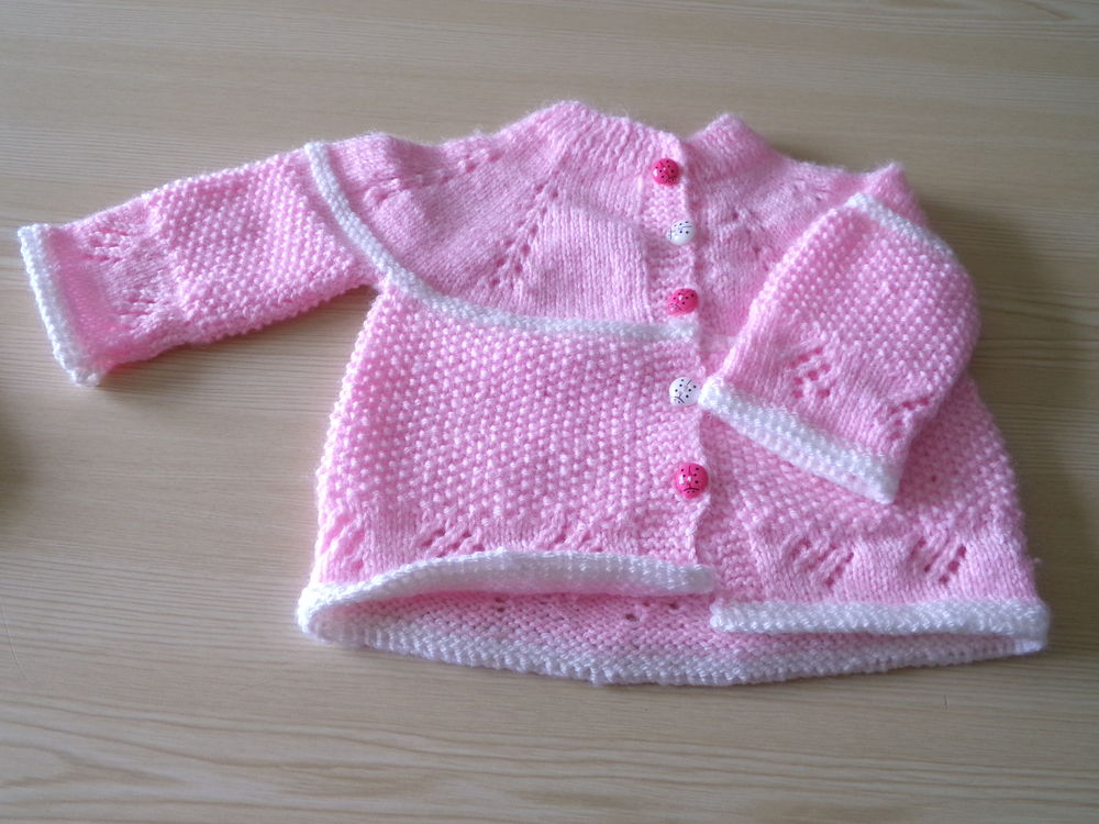 Brassi&egrave;re Vêtements