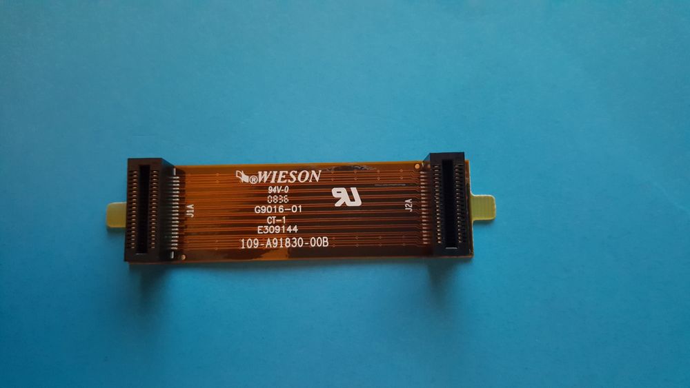PONT CROSS FIRE CROSSFIRE WIESON
Matériel informatique
