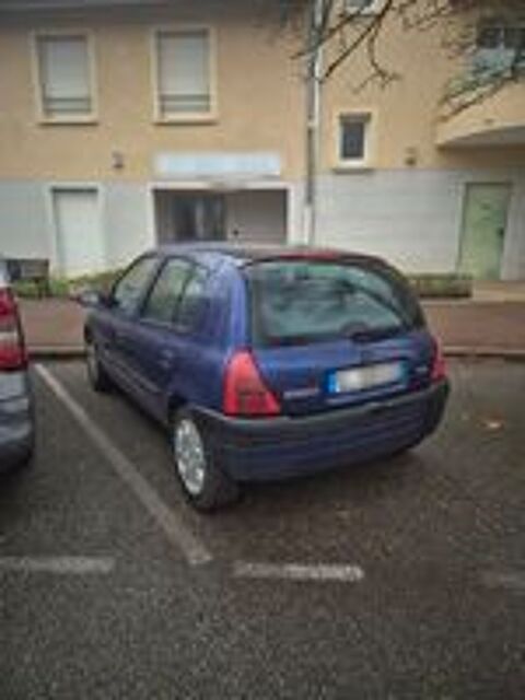 Clio II Clio 1.9 D RXE 2000 occasion 01120 Montluel