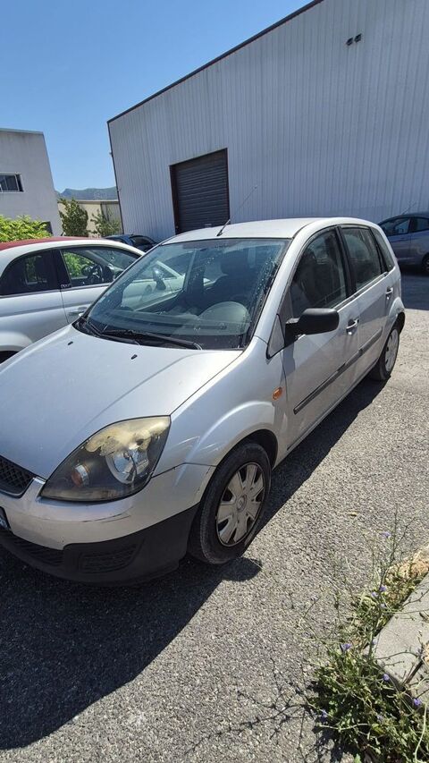 Ford fiesta 1.4 TDCi Ghia