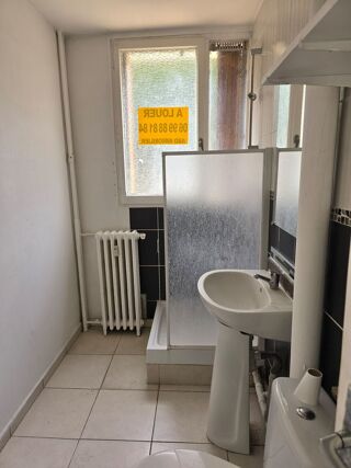  Appartement à louer 2 pièces 38 m²