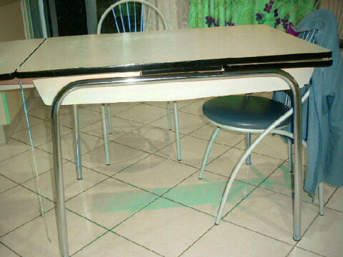 table formica  henri59 80 La Chapelle-d'Armenti�res (59)