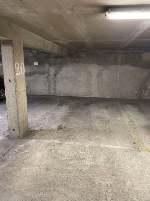  Parking / Garage � louer 13 m� Beauvais