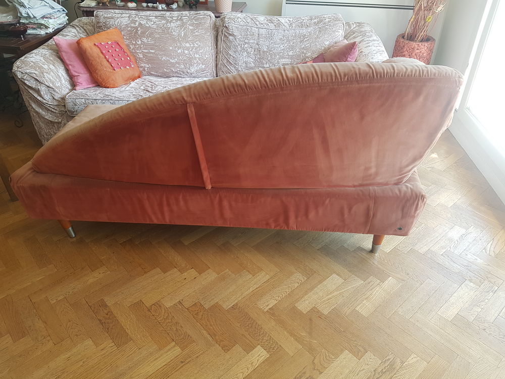 m&eacute;ridienne rouge Ligne Roset Meubles