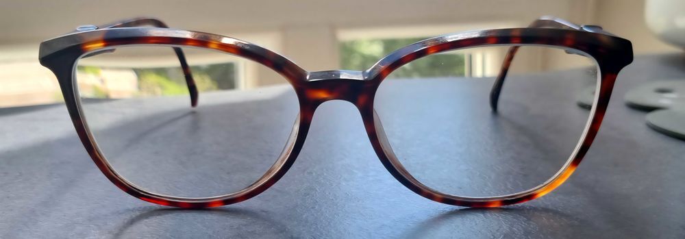 Monture lunettes . Marque Etnia Barcelona. TBE Bijoux et montres