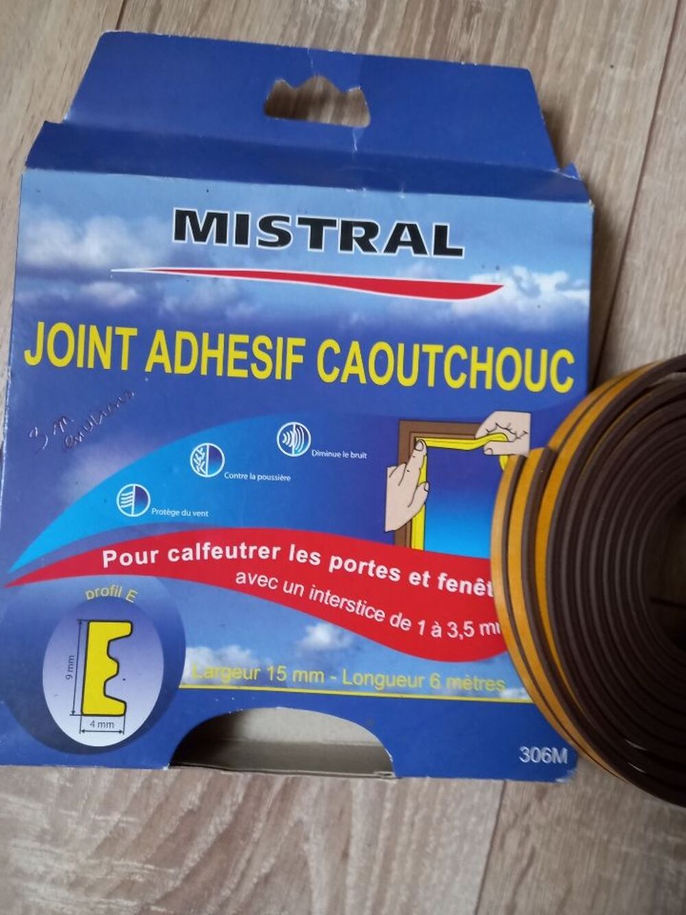 Joint adh&eacute;sif caoutchouc marron marque mistral comme neuf Bricolage