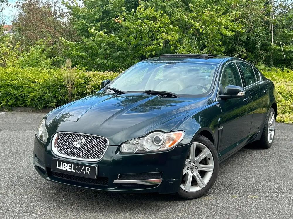 XF 4.2 V8 - 298 Luxe Premium A 2008 occasion Binche