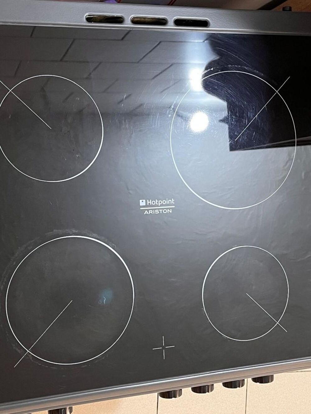Cuisini&egrave;re Hotpoint Electroménager