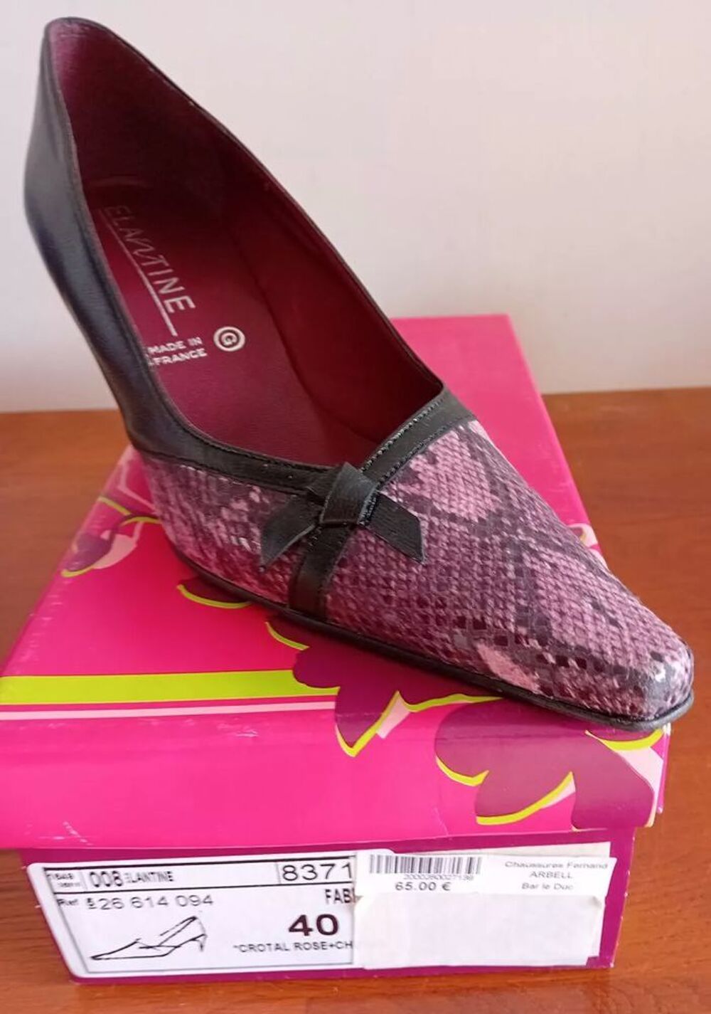 Escarpins &agrave; talons aiguilles T.40/ Chaussures