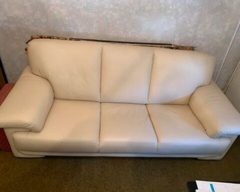 Canap� cuir 3 places  300 Bischheim (67)