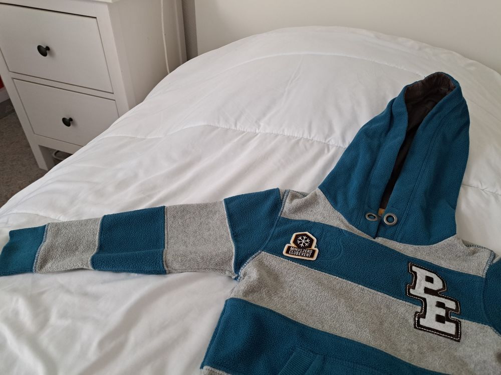 sweat &agrave; capuche 5 ans tbe Vêtements enfants