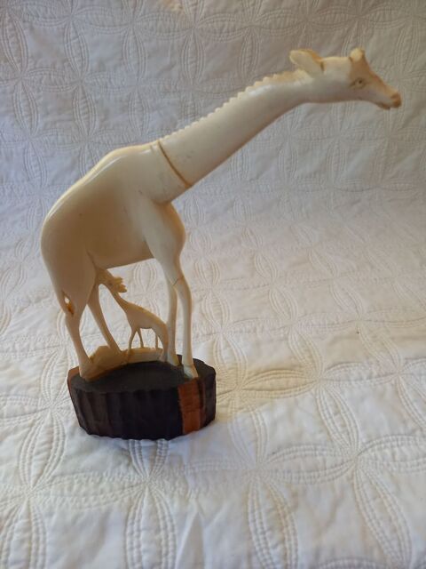 sculpture en ivoire 0 La Garde (83)