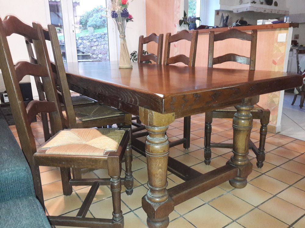 vaisselier + table Meubles
