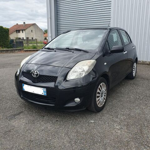 Toyota yaris Magnifique   100 VVT-i