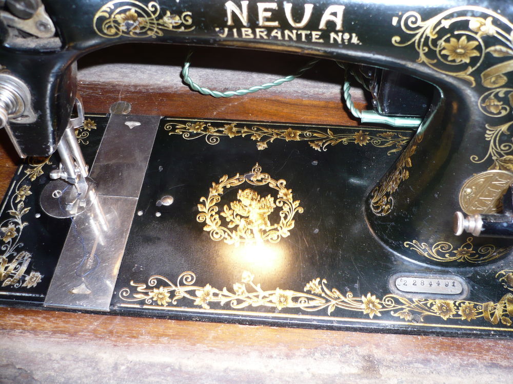 machine a coudre Vintage ann&eacute;es 20/50 