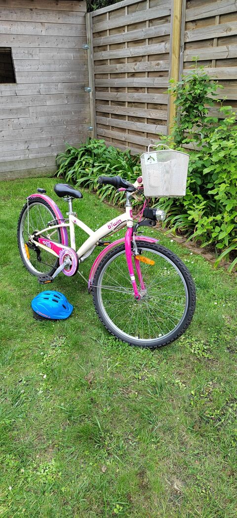 Btwin d�cathlon 26 pouces achet� neuf. 65 Saint-Malo (35)