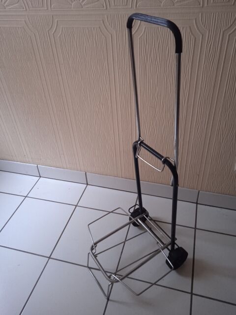 Chariot diable et ou structure de caddie courses 10 Lourdes (65)