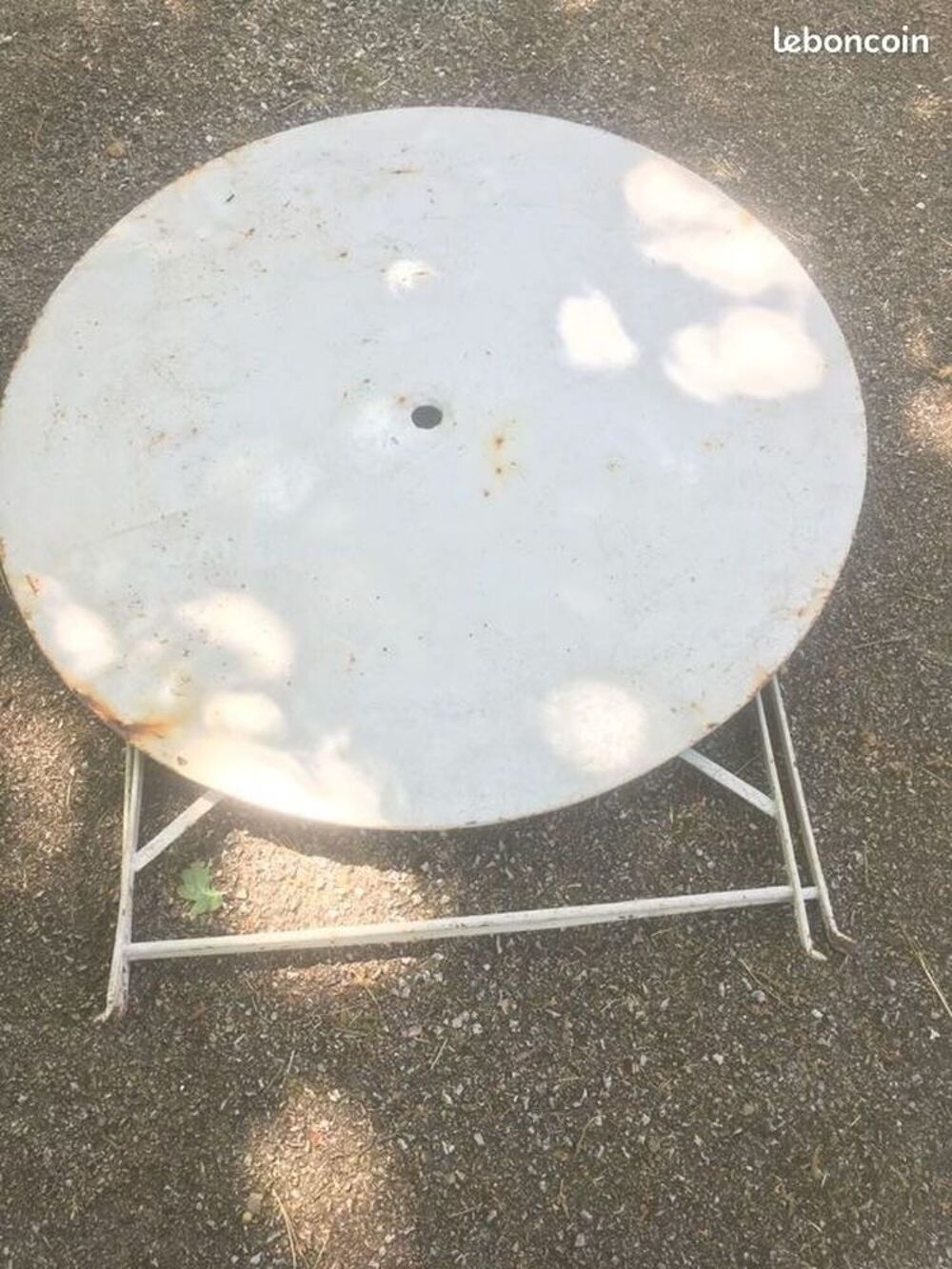 Table en fer forg&eacute; de jardin,terrasse
Meubles