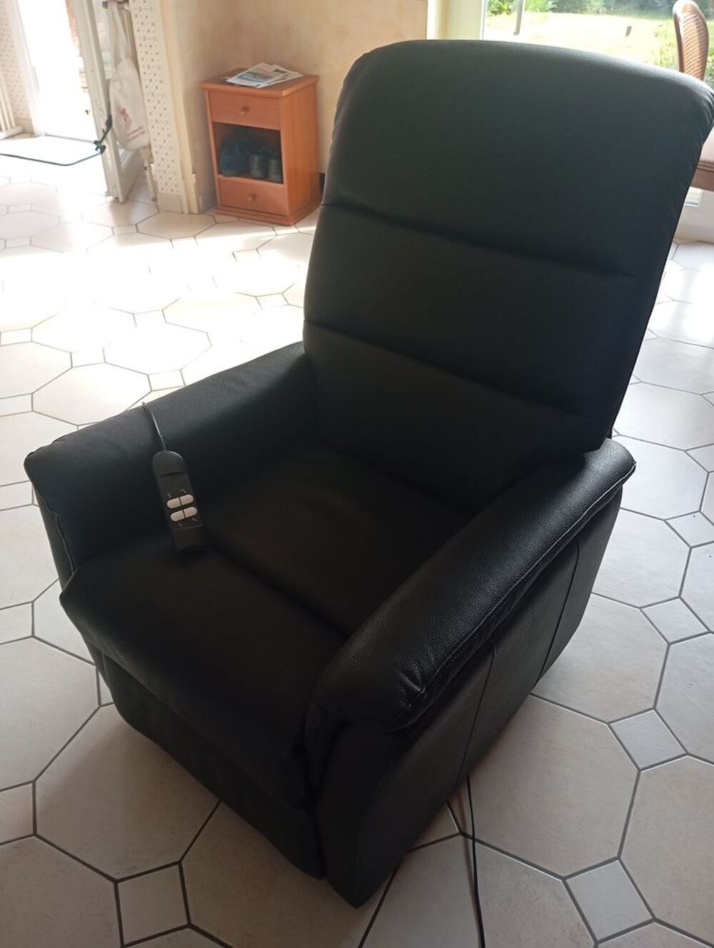 Fauteuil relax &eacute;lectrique t&eacute;l&eacute;commande Meubles