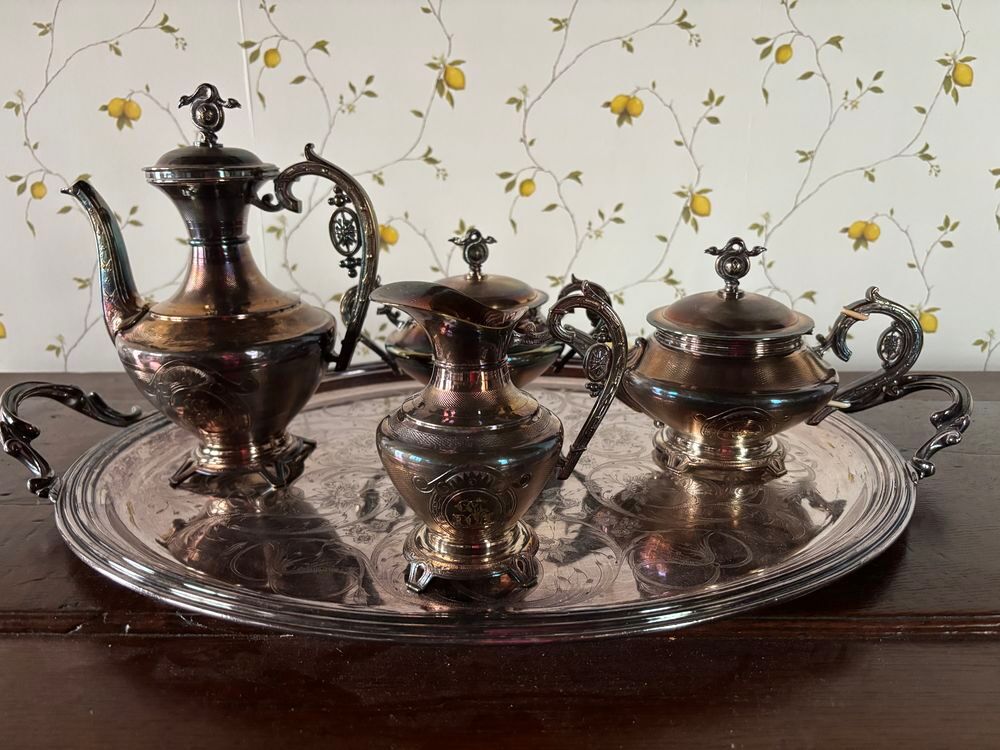 Service &agrave; caf&eacute; en argent ? Plateau et 4 pi&egrave;ces Décoration