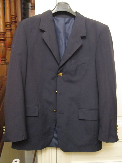 Veste bleu marine boutons dorés 10 Herblay (95)