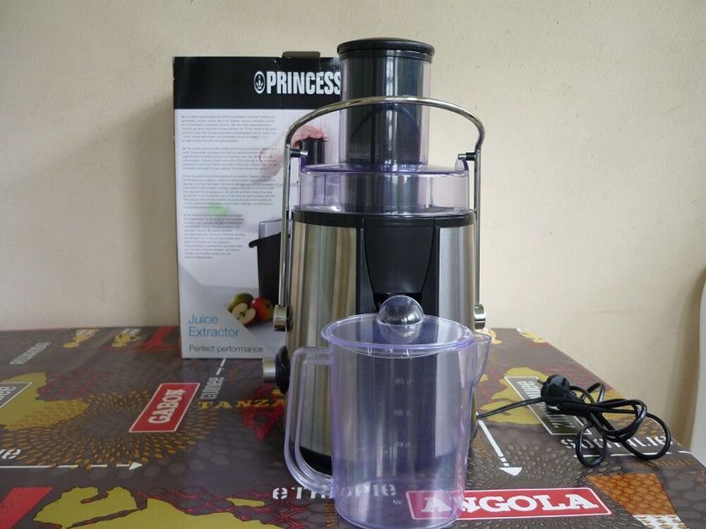 CENTRIFUGEUSE Electroménager