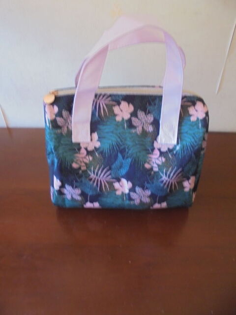 Vanity motif feuillages (95) 3 Tours (37)