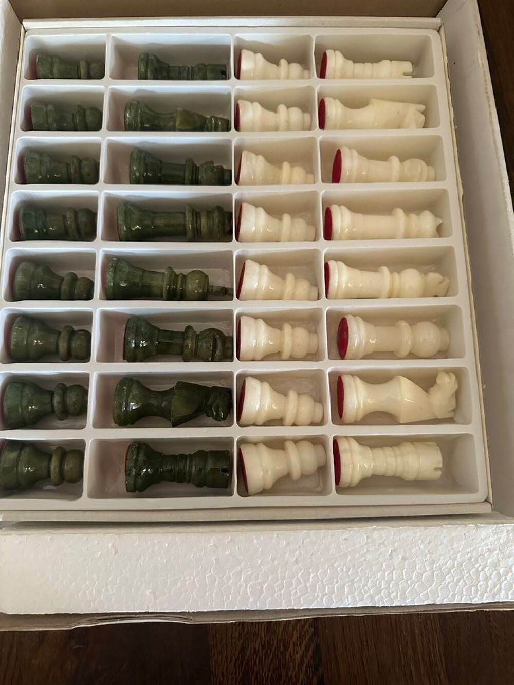 Tres beau jeu d'&eacute;chec en Albatre Jeux / jouets